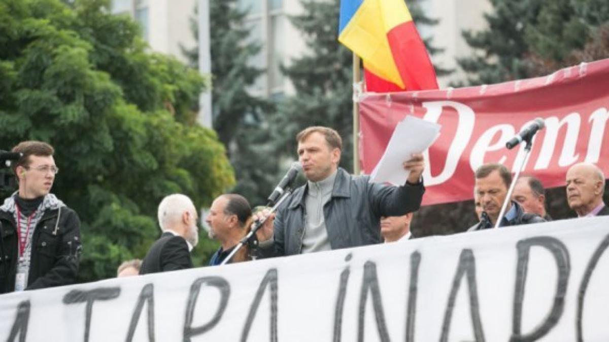 rezolutia_nastase_586x319_90401200