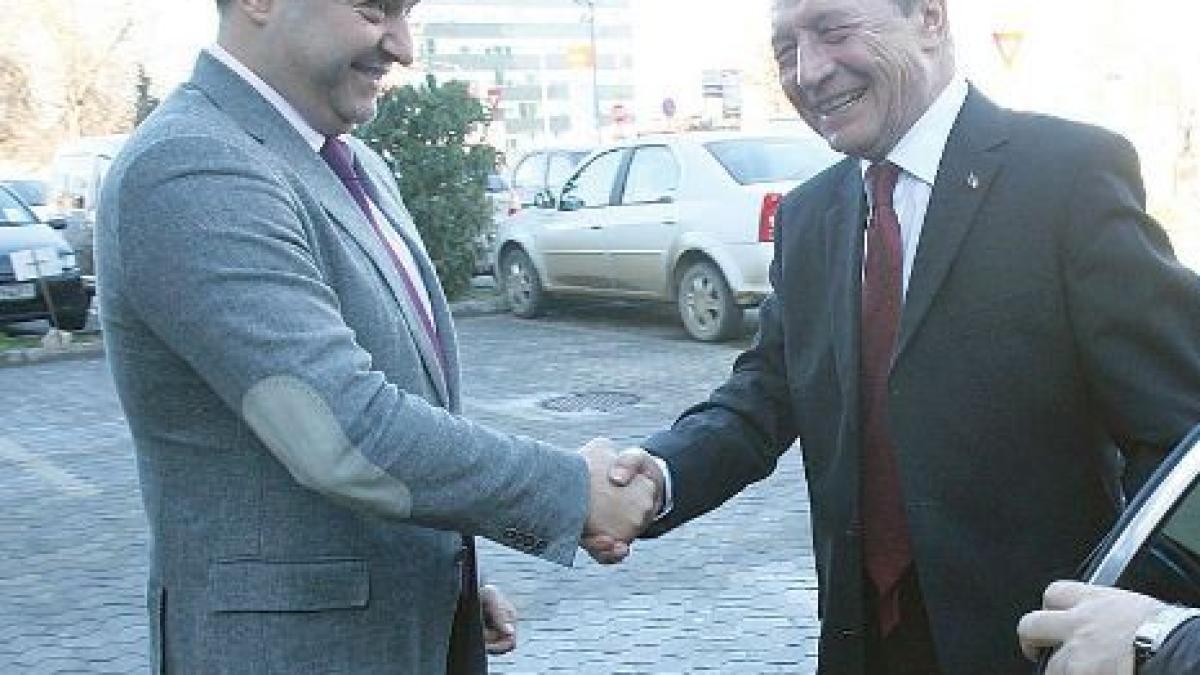 traian_basescu_la_evz_scuipati_aici_29135000