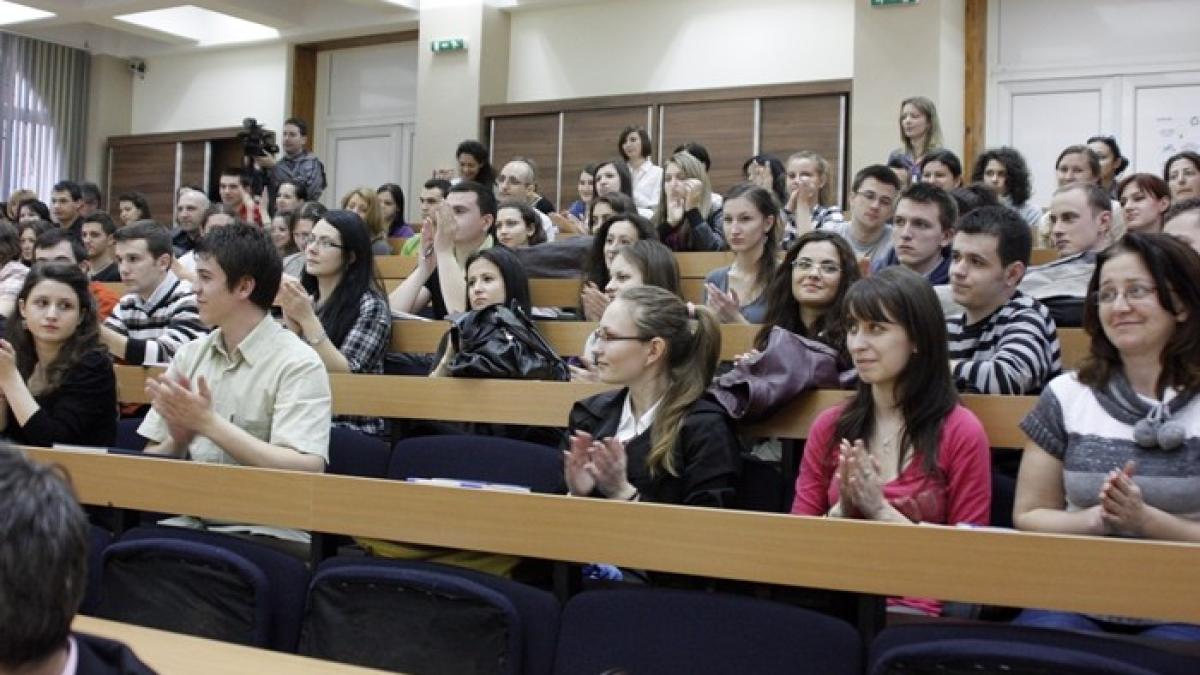 universitatea_de_vest_uvt_5_studenti_66193500