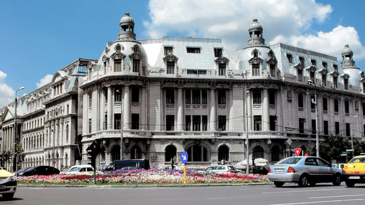 universitatea_din_bucuresti_din_piata_universitatii_90056100