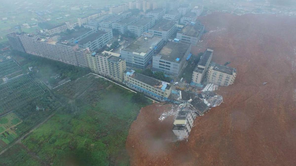 video alunecare masiva de teren in china 91 de persoane disparute