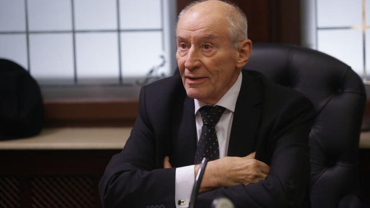 victor_rebengiuc_deschide_ochii_04101900