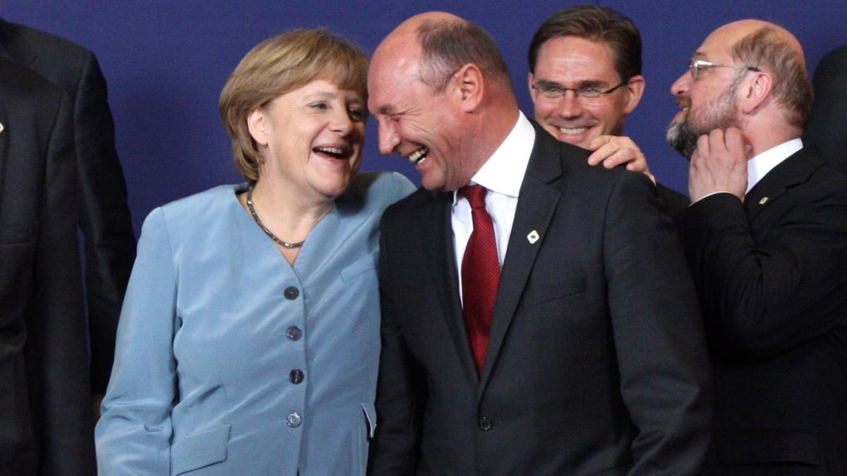 base_merkel_33262500