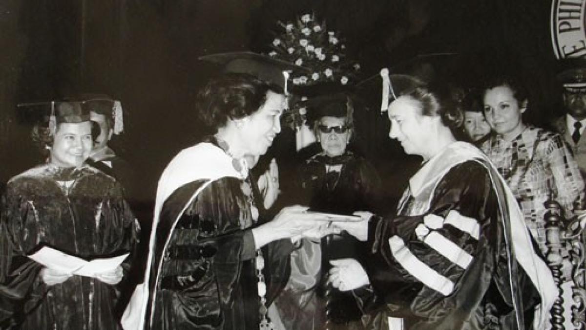 elena ceau escu moment cheie in balcon colonele vezi ce i dincolo