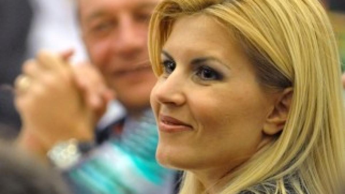 elena_udrea_si_traian_basescu_57662200_93999500