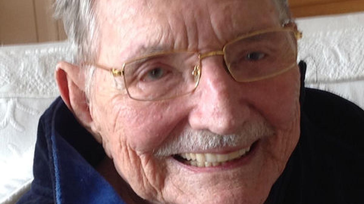 hubert giraud autorul celebrului hit mamy blue a murit video