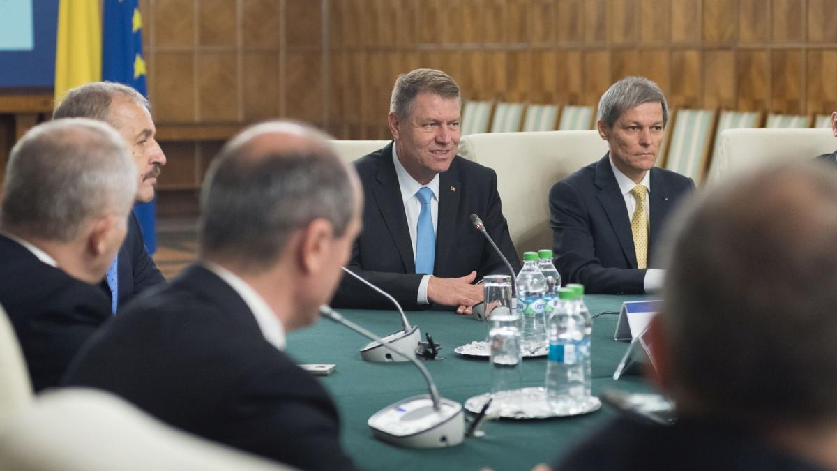 iohannis_ciolos_guvern_91058000