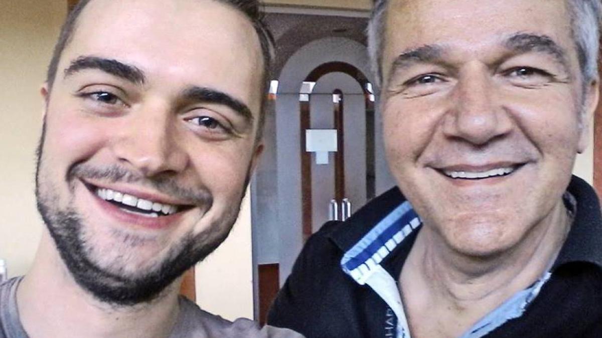 eveniment_in_familia_lui_catalin_josan_vezi_cat_de_fericii_sunt_toi_membrii_familiei_sale__foto_77984400