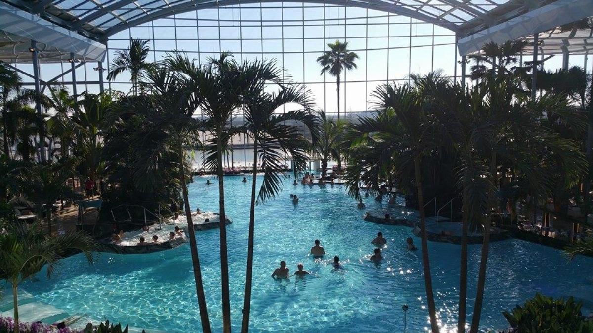 piscina_interioara_therme_bucuresti_960x540_61795900