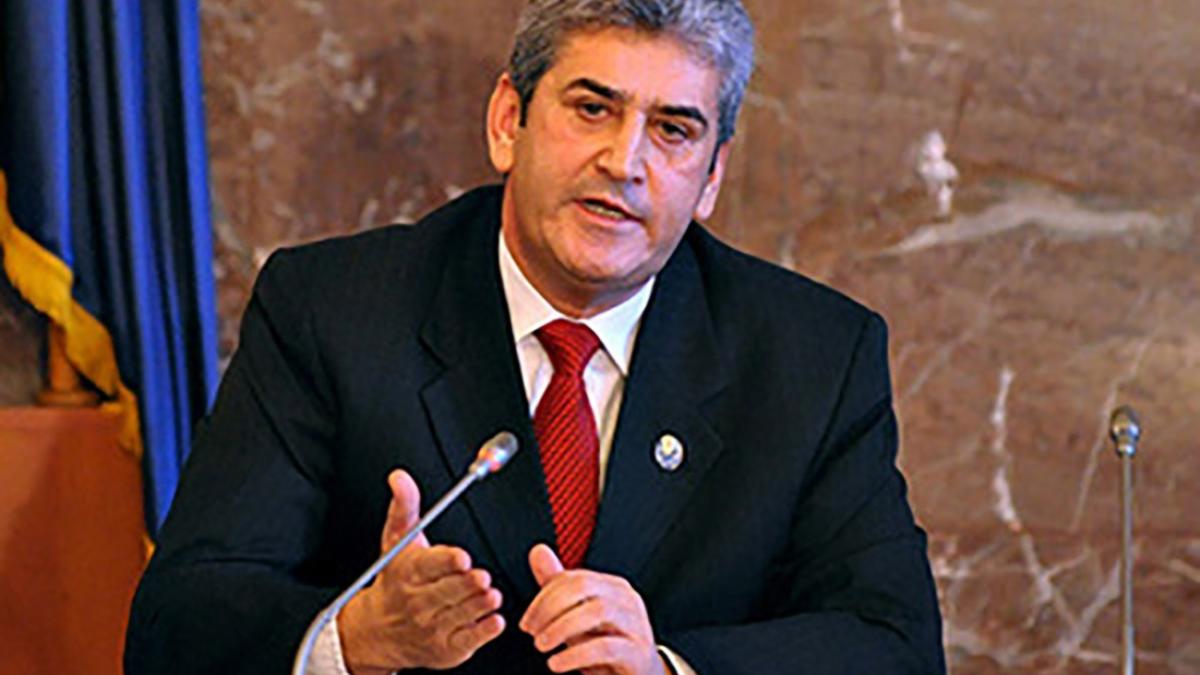 gabriel_oprea_47693100