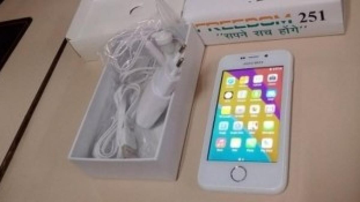 cel_mai_ieftin_smartphone_se_gaseste_in_india_si_costa_mai_putin_de_patru_dolari_video_176187_48962400