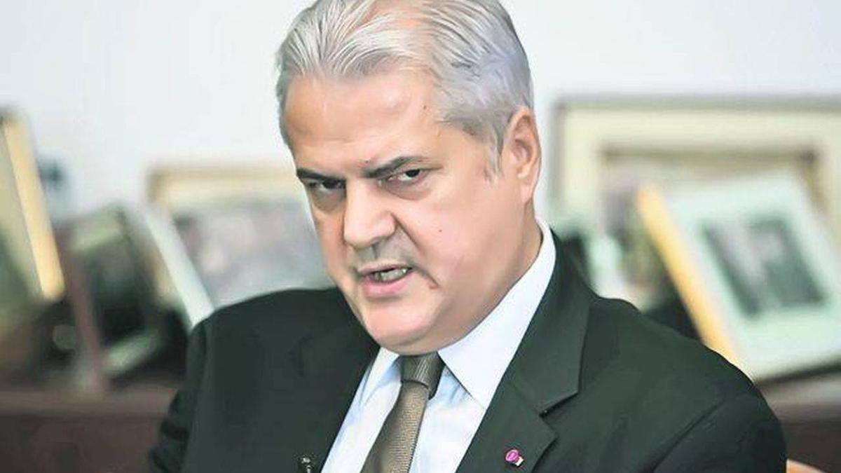 adrian_nastase_93502000