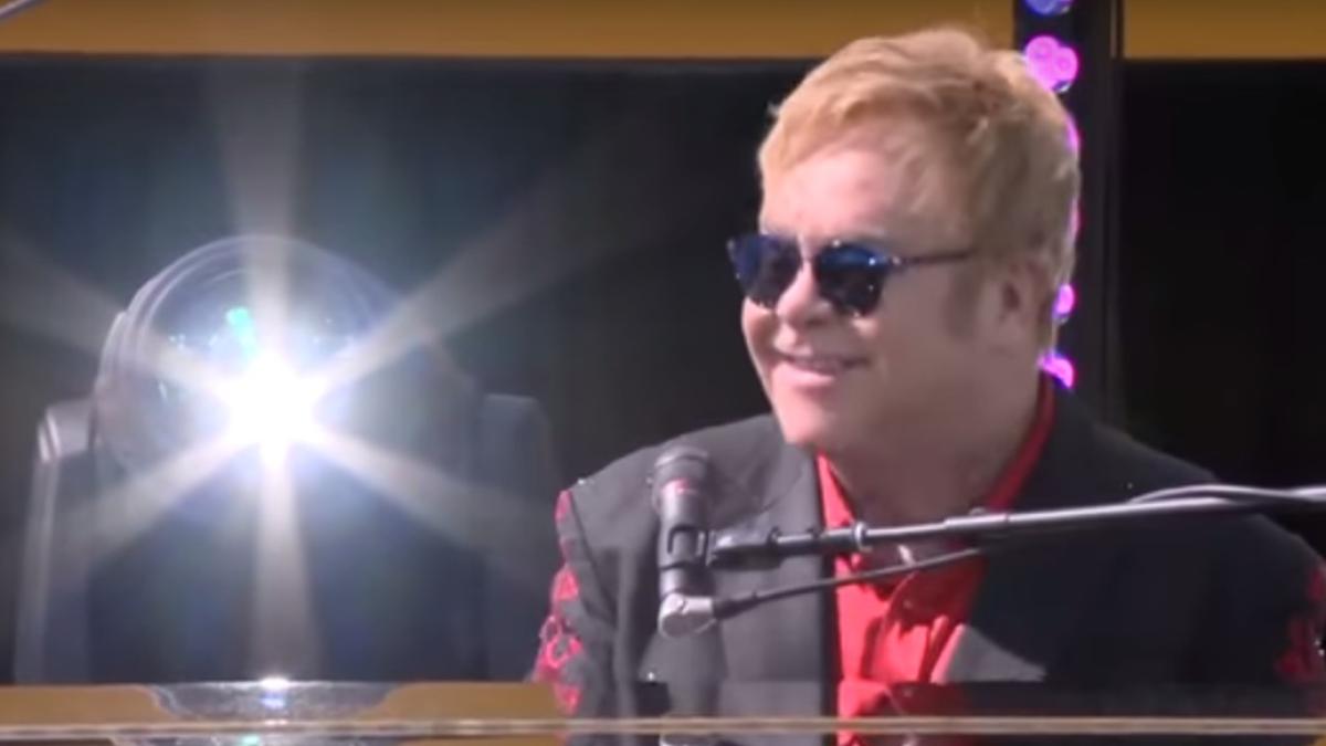 duet senza ional inainte de oscar 2016 cu cine a cantat elton john