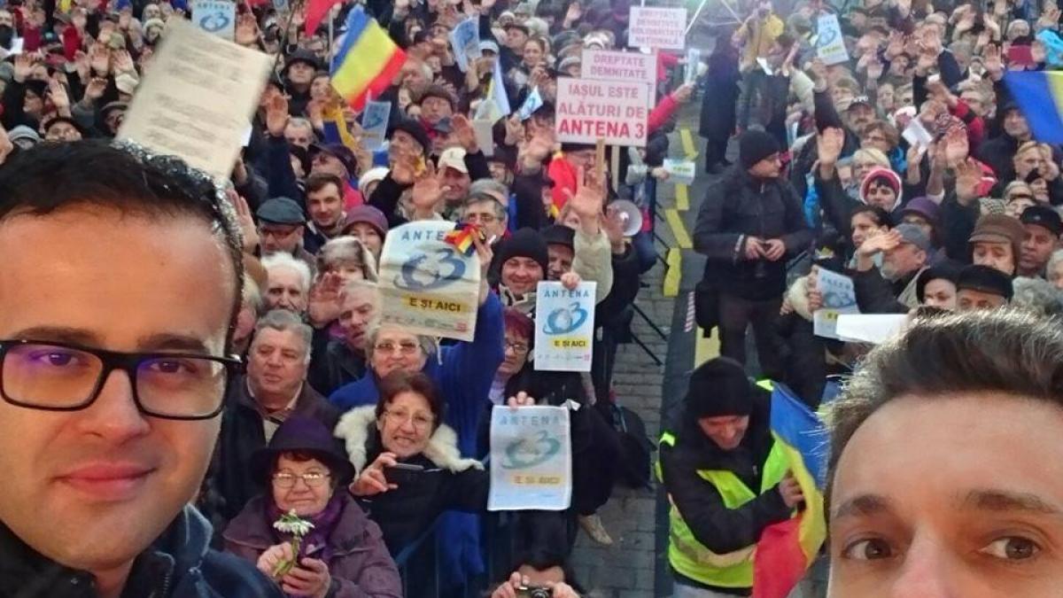 12743775_898985996867334_7528032190833557709_n_14324100