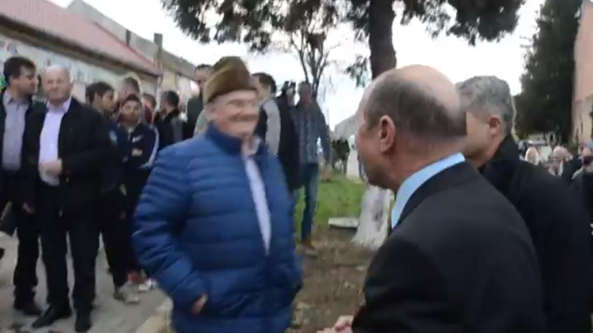 traian basescu huiduit la pu carie cum a luat fa a pnl