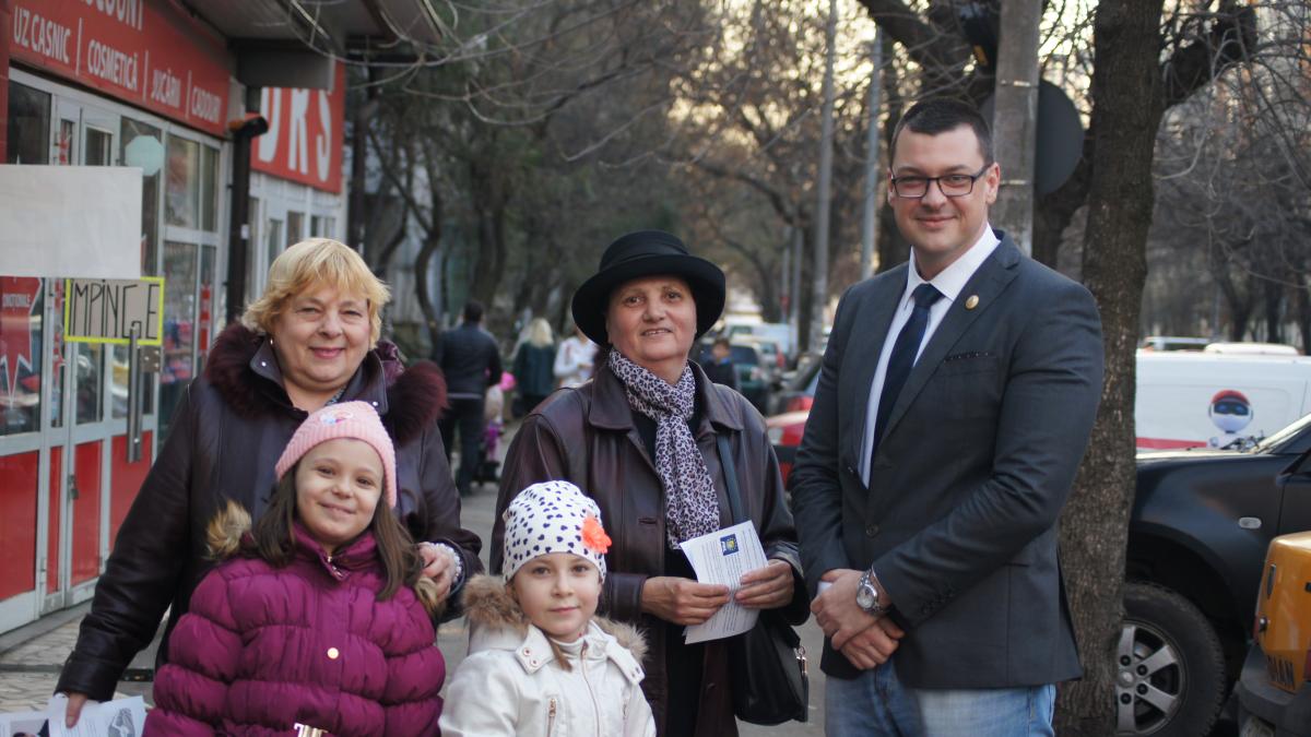 ovidiu_raetchi_zambete_09197500