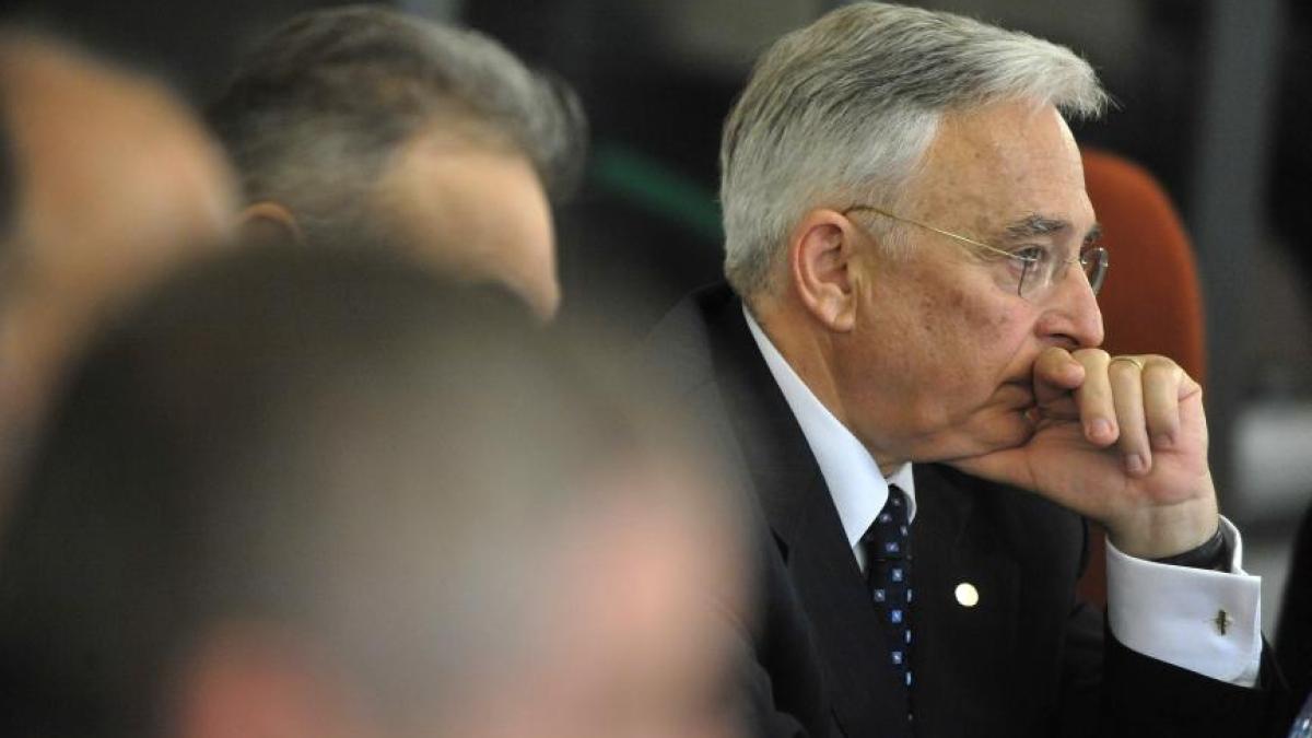 plangere la dna impotriva lui mugur isarescu adrian vasilescu anun important la dc news