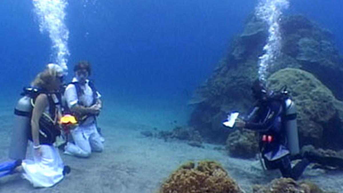 capela_religioasa_subacvatica_din_bali_89512600