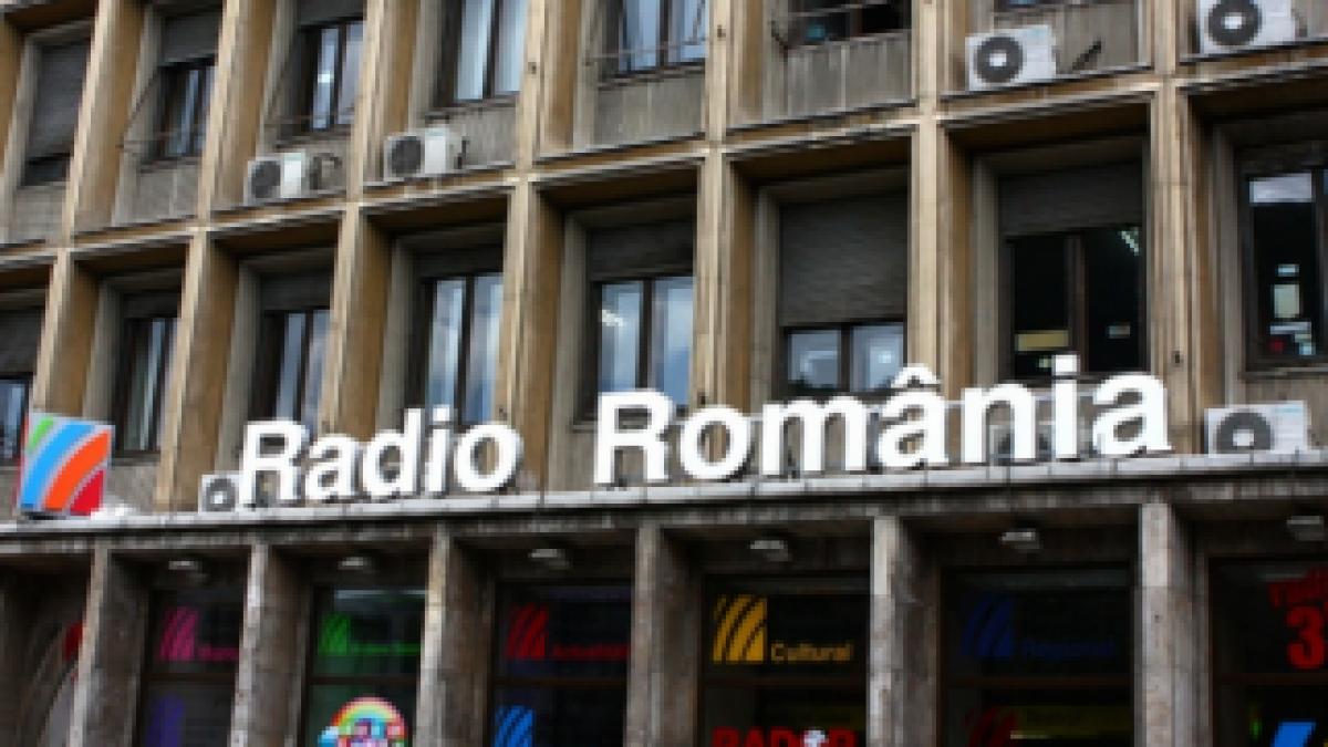 radio_04709100_77713300_04666700