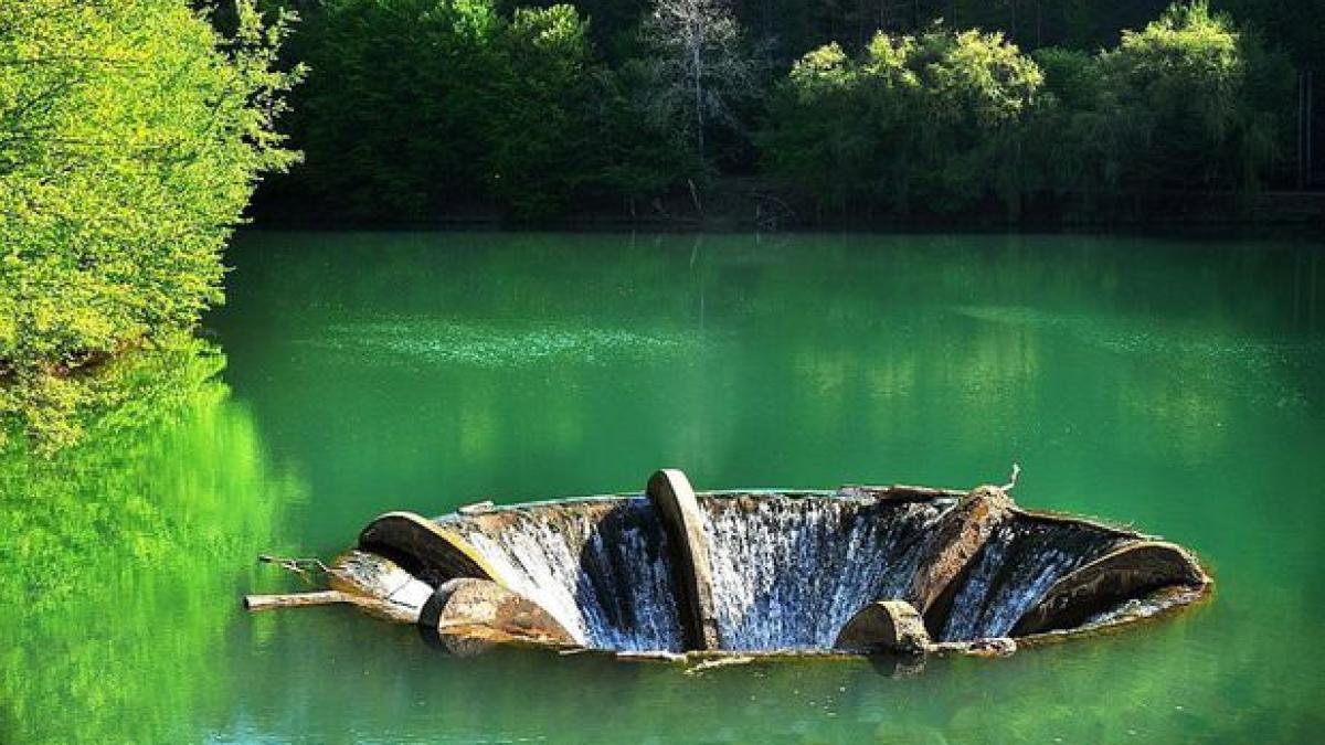 lacul_cu_vartej_observator_tv_82663700