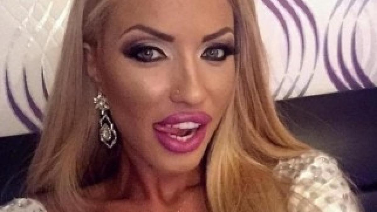 loredana_chivu_68011600_28607600