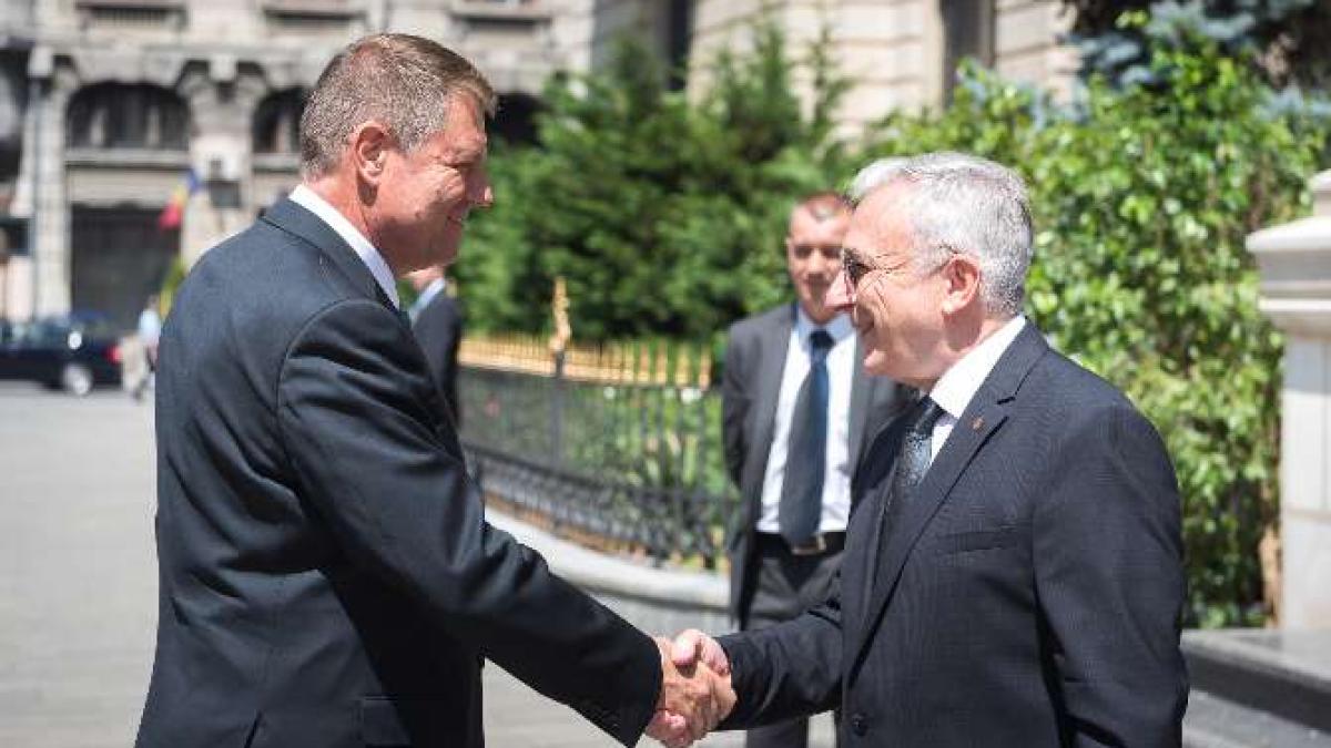 iohannis_isarescu_46521000