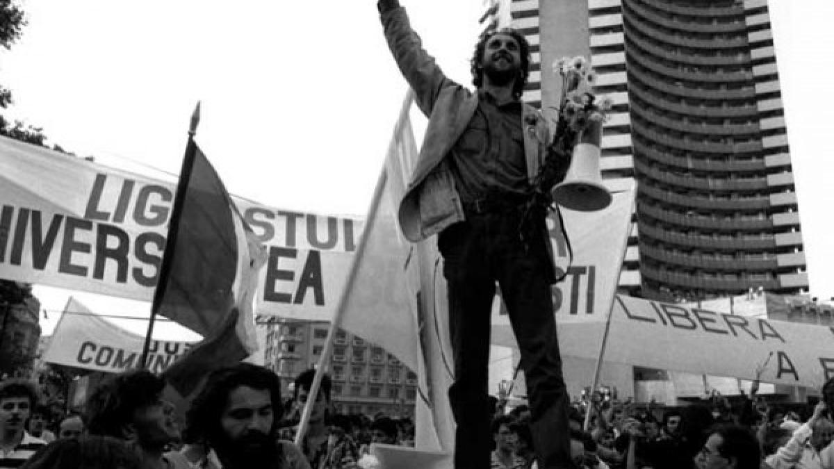 marian_munteanu_piata_universitatii_600x450_77670000