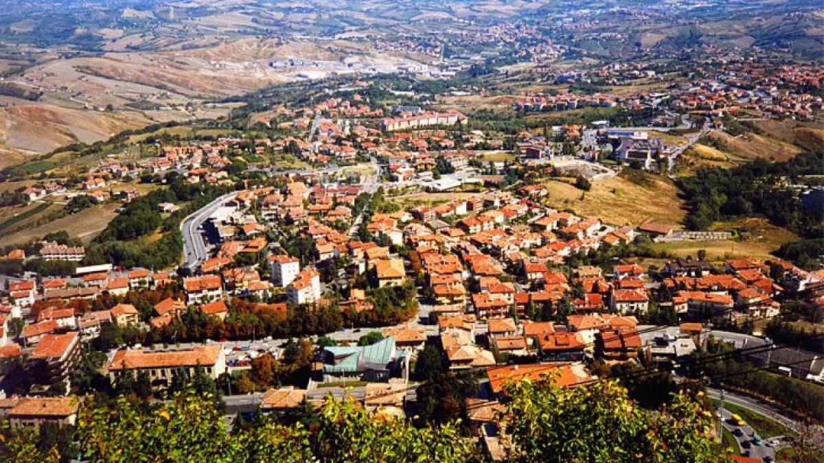 borgo_maggiore_02201300_08228700