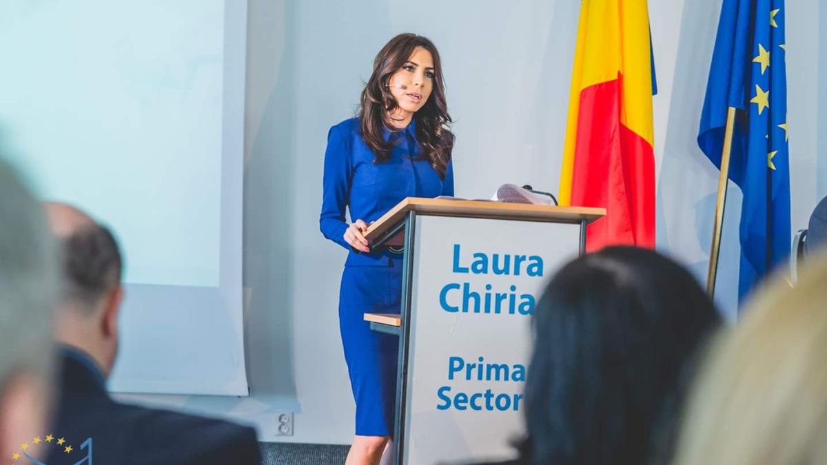 laura_chiriac_2_08483000