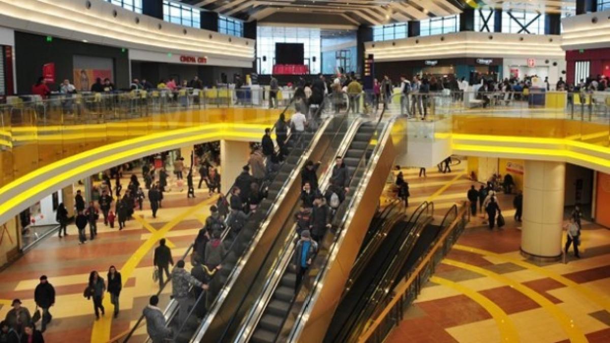 severin_shopping_center_91363700