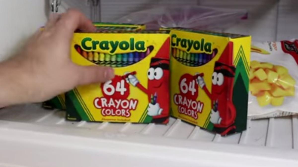 viral pe net rezultat fabulos dupa ce a bagat creioane colorate in cuptor