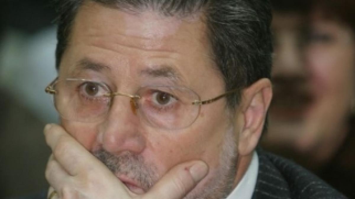 dinu3__465x390_95071000_61151400