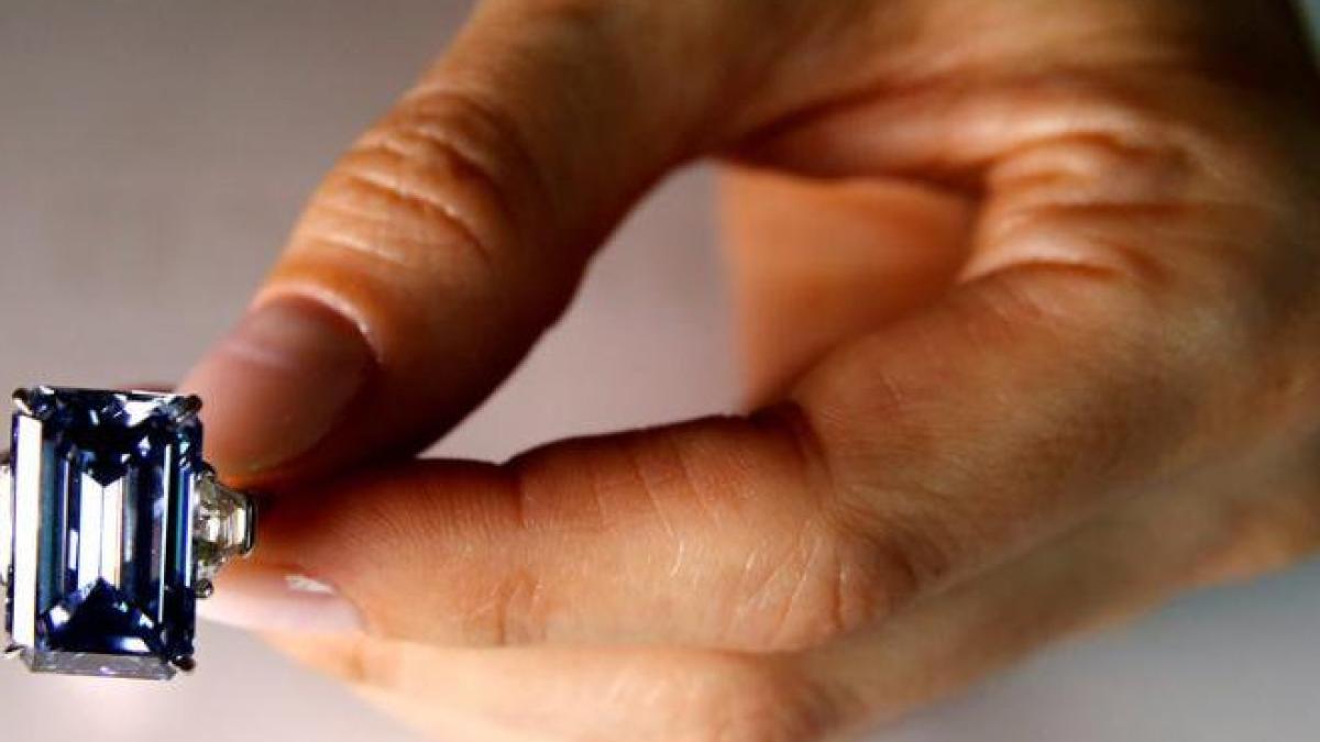 diamant_albastru_660x383_59167100