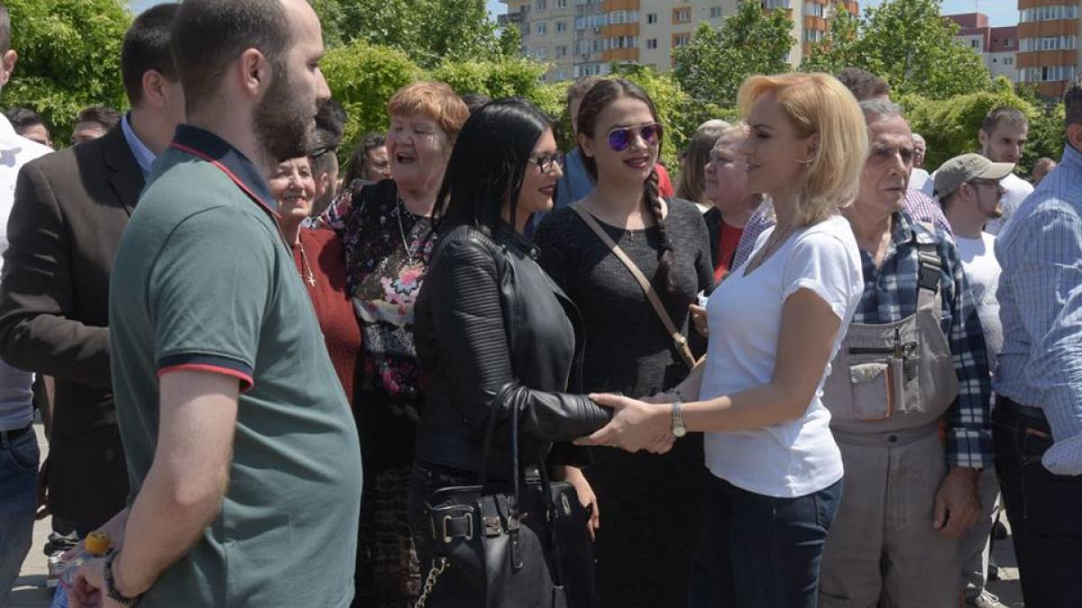 13263941_1079106012152205_1914377264880413037_n_10886100