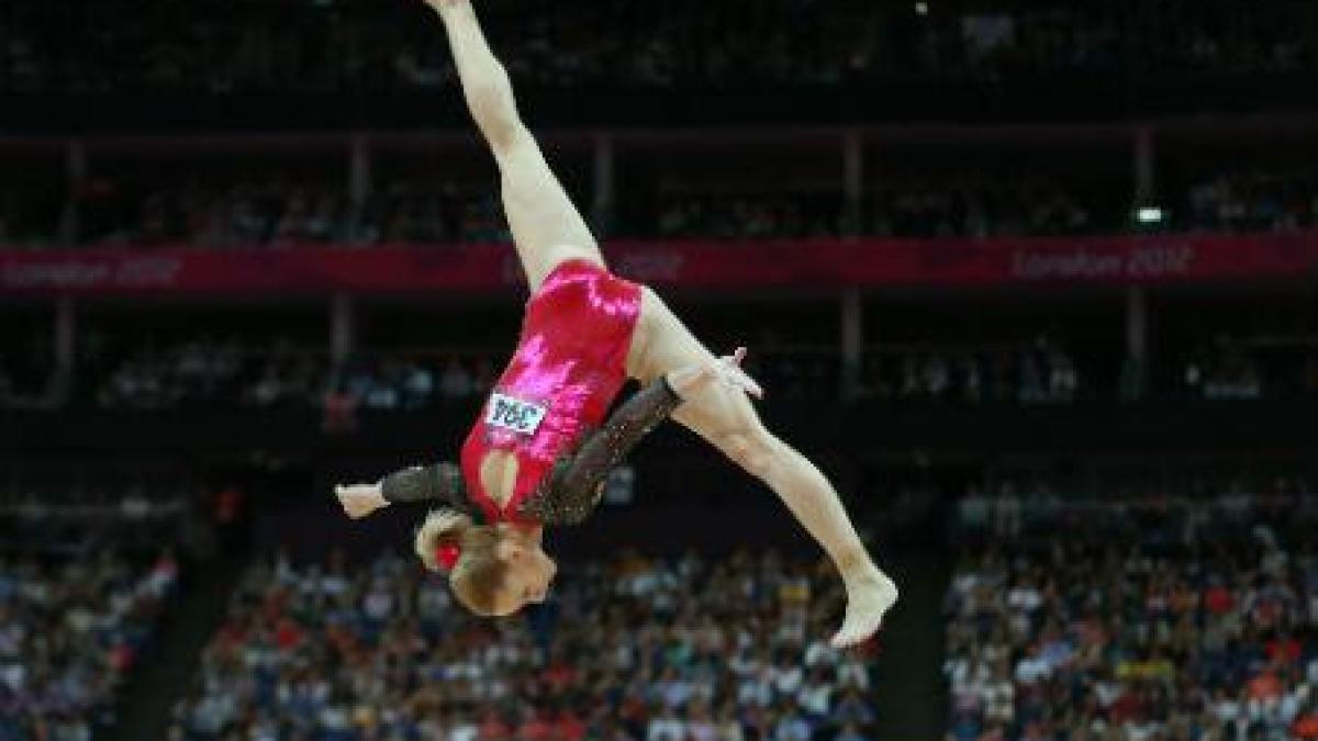 148911_100442460134985_843912044_n_87448400