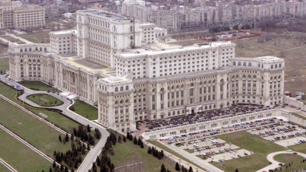 casa_poporului_gm_4_00_dbe132ab98_97338300_07416900