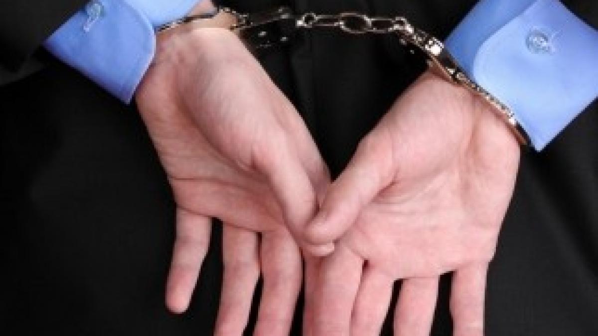 arestari_02060300_97957600