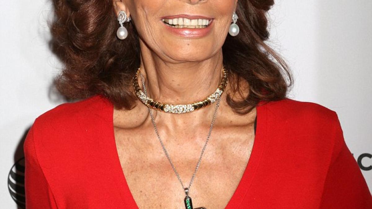 article_2609994_1d402bcb00000578_416_634x895_73699200