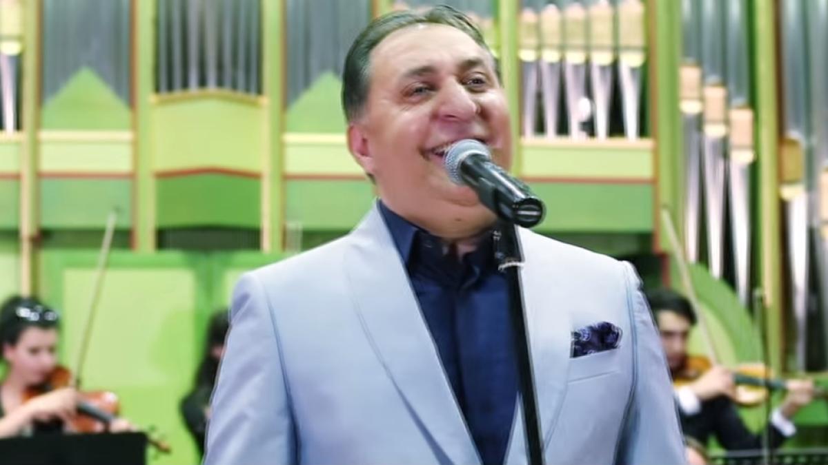 reac ii aprinse dupa ce vali vijelie a cantat pe scena conservatorului