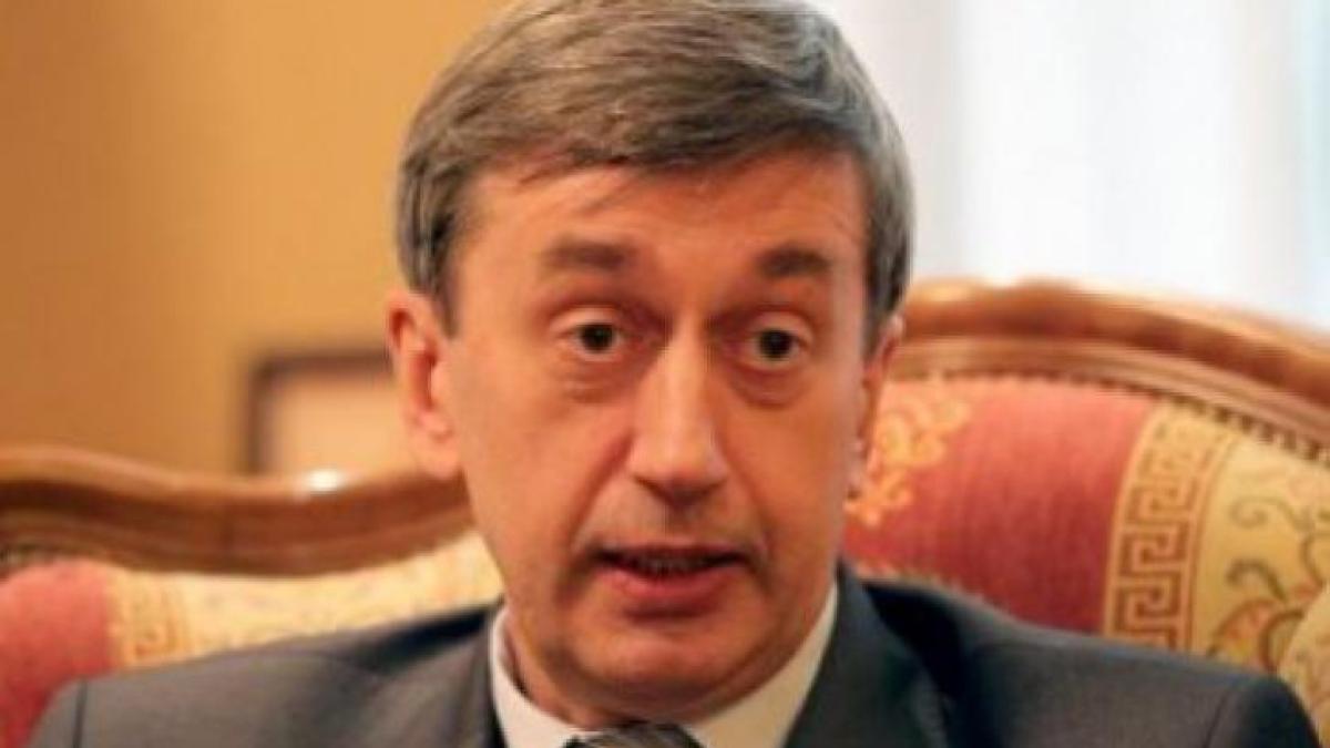 575809d6682ccf88c2f1b6ef_24448700