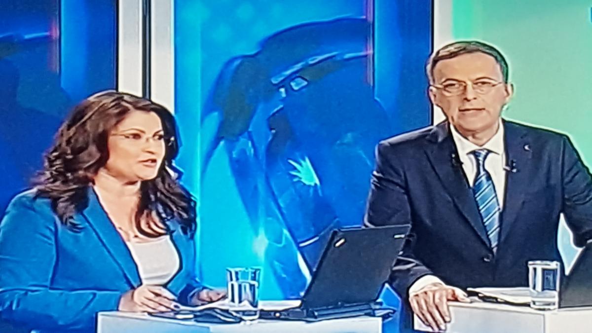 20160620_200146_24362800