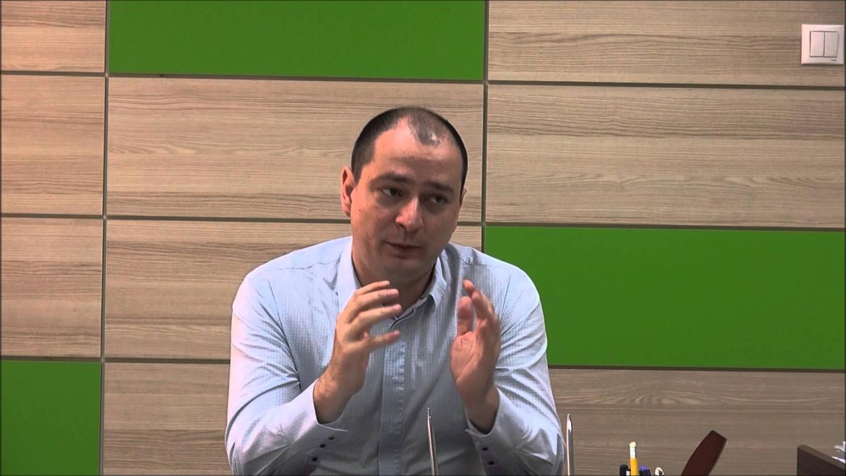 daniel_baluta_52719500