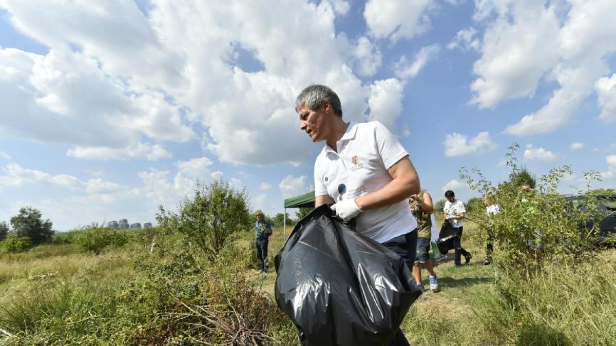 dacian_ciolos_gunoaie_26282300