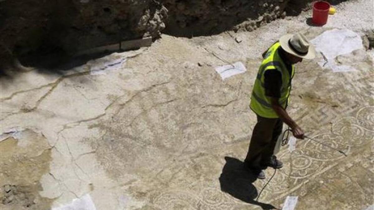 cyprus_hercules_mosaic_42647400_25907100