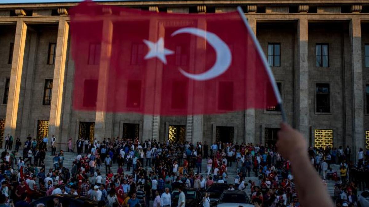 parlament_turc_03901500