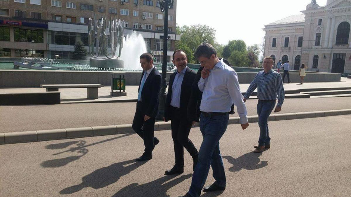 12932728_1107896499252482_5884369140411434503_n_97074900