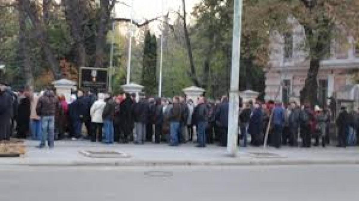 coada_alegeri_41390800