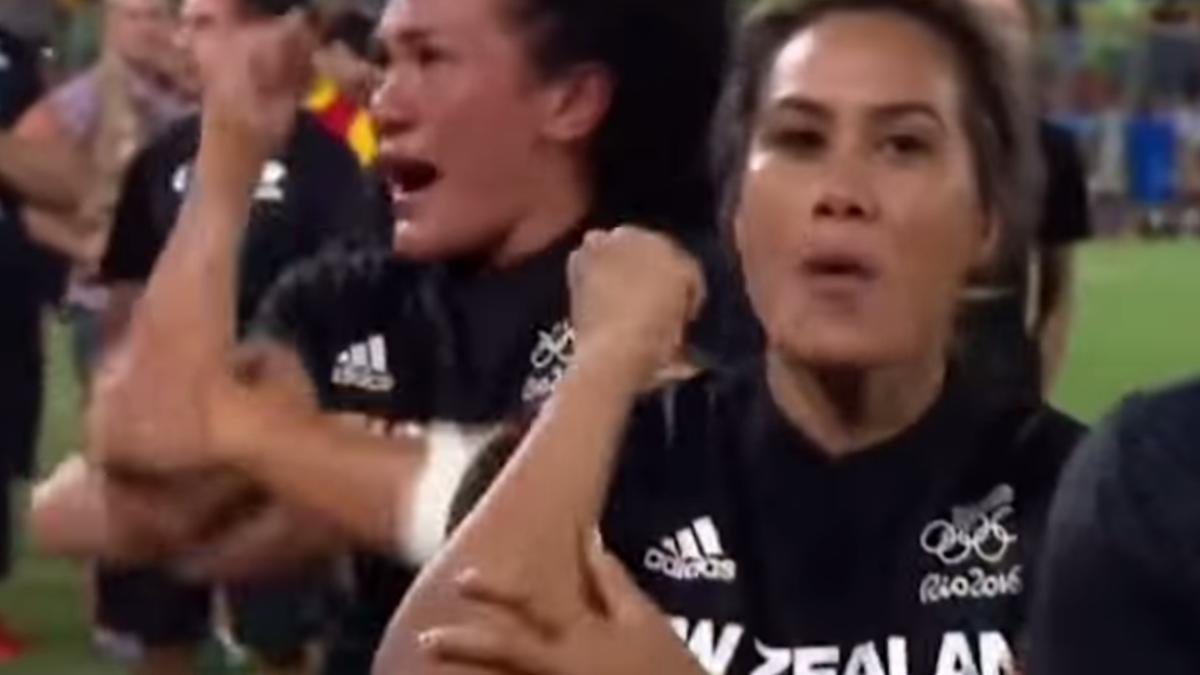 video emo ionant sportive in lacrimi in timp ce realizau celebrul haka