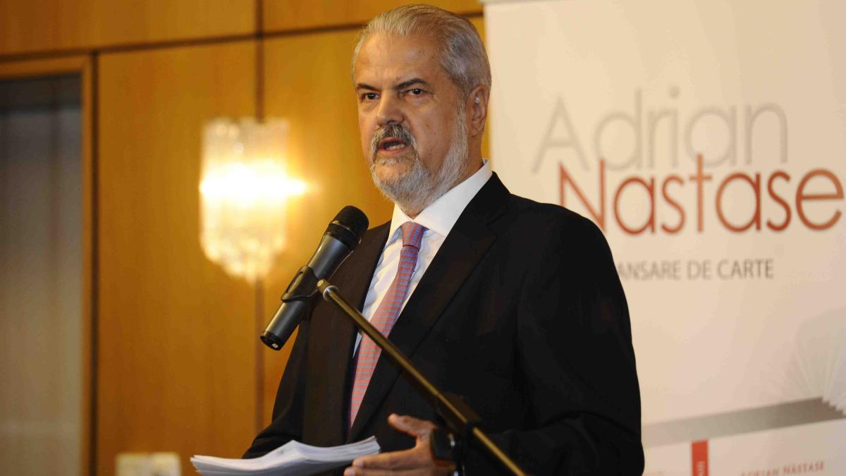 adrian_nastase_10677700