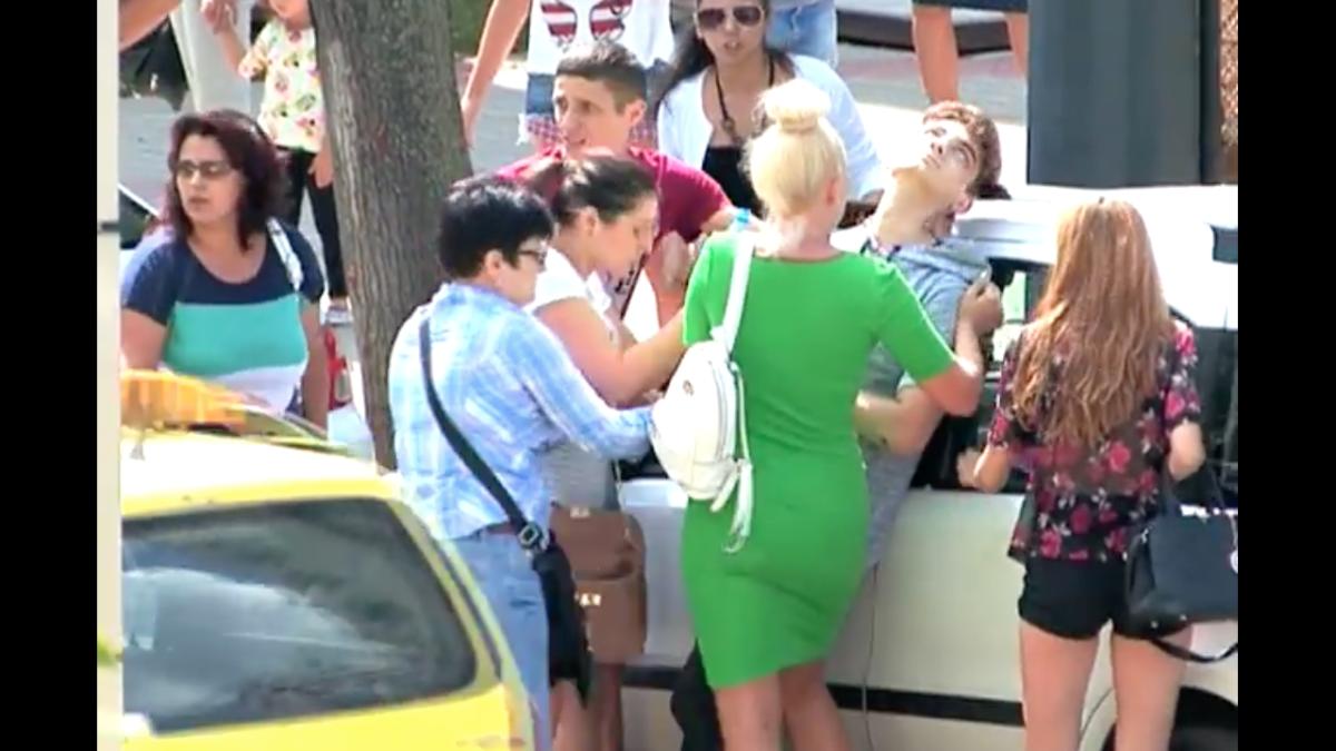 imagini teribile tanar lovit de ma ina pe trecere